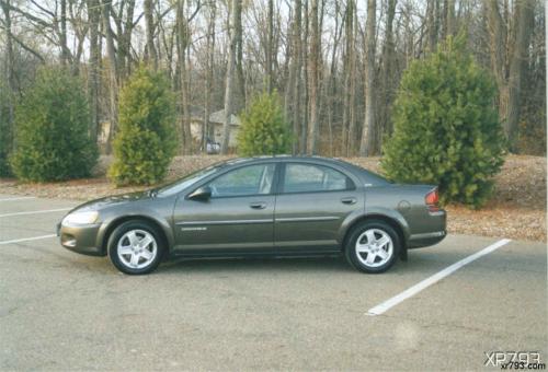 2001-Dodge-Stratus-01