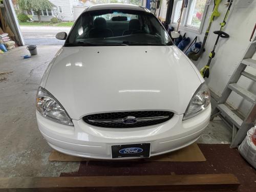 2001-Ford-Taurus-26