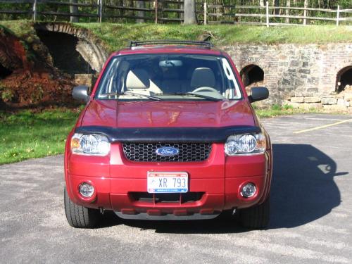 2005-Ford-Escape-03