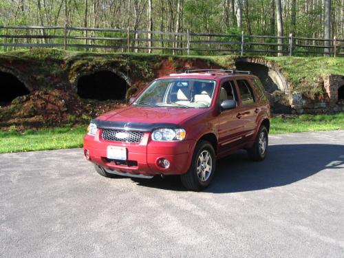 2005-Ford-Escape-09