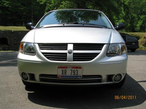 2007-Dodge-Caravan-02