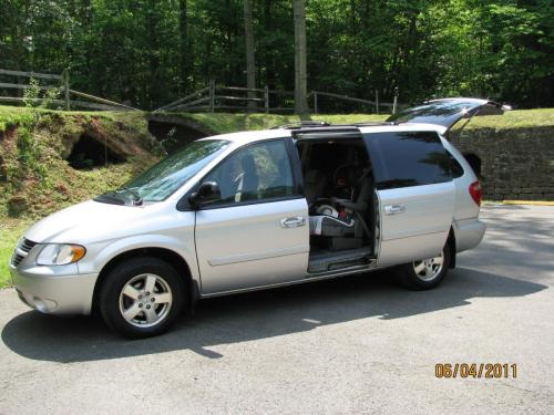 2007-Dodge-Caravan-16