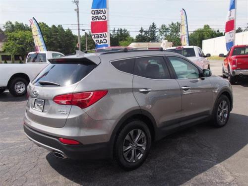 2014-Hyundai-Santa-Fe-04